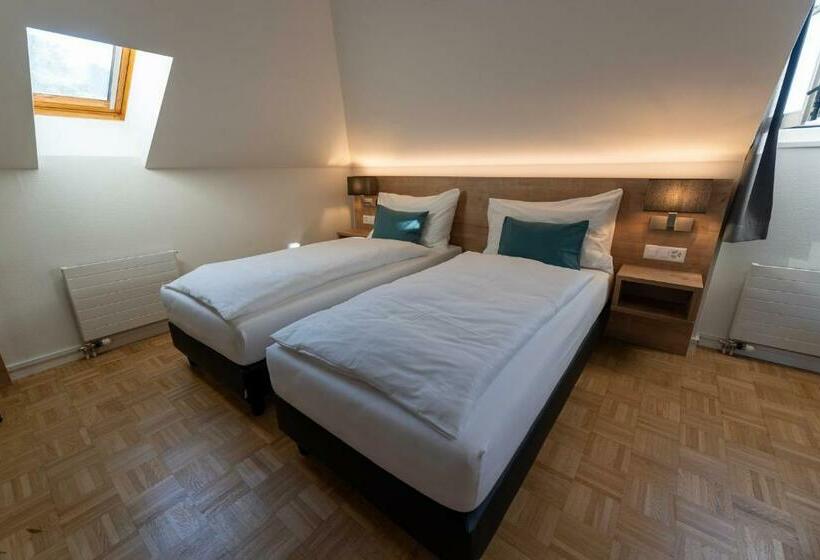 スタンダードルーム, Zum Hirschen