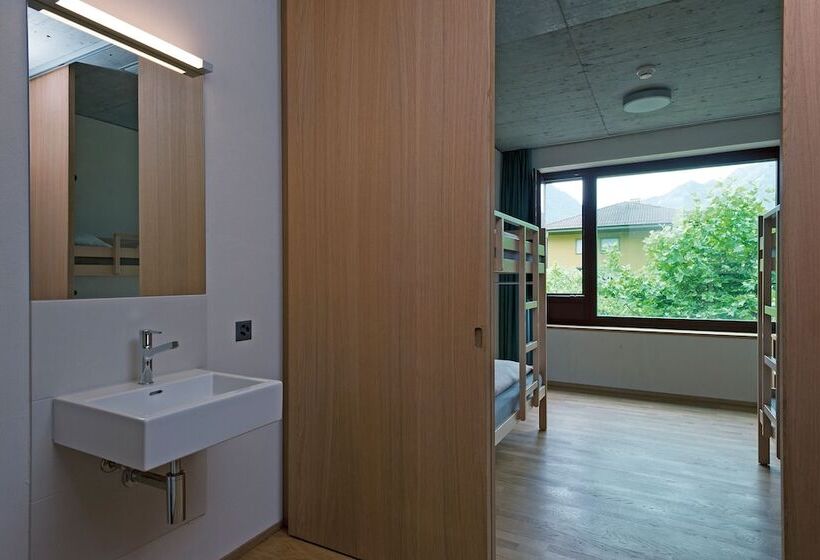 Номер Стандарт Четырехместный Совместный Санузел, Interlaken Youth Hostel