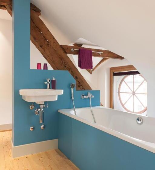 Номер Стандарт, Kulturhotel Guggenheim