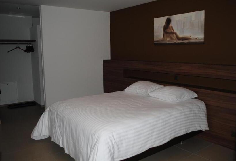 חדר סטנדרט מותאם לאדם עם מוגבלויות, Du Soleil