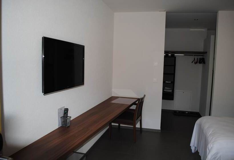 חדר סטנדרט, Du Soleil