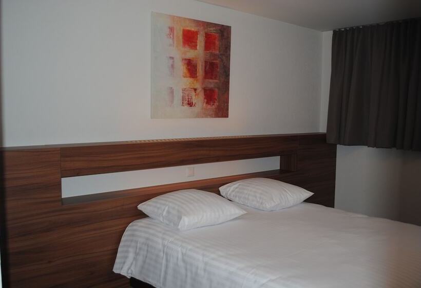 חדר סטנדרט מותאם לאדם עם מוגבלויות, Du Soleil