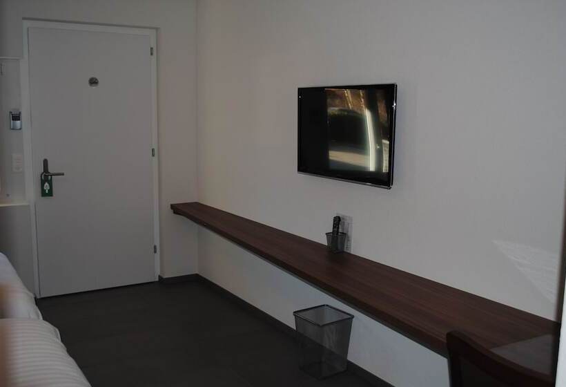 חדר סטנדרט, Du Soleil