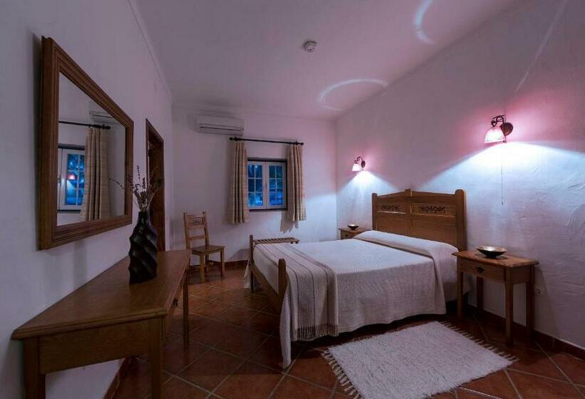 جناح, Naveterra Hotel Rural