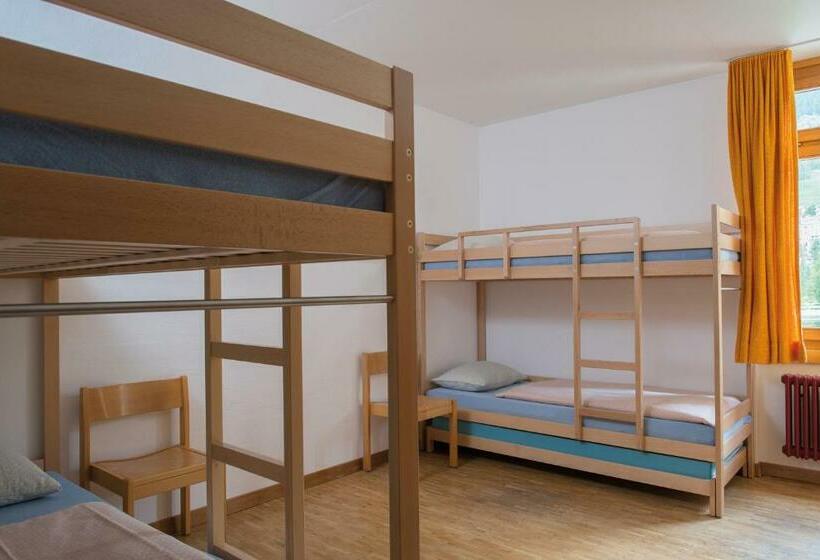 غرفة قياسية رباعية حمام مشترك, Pontresina Youth Hostel
