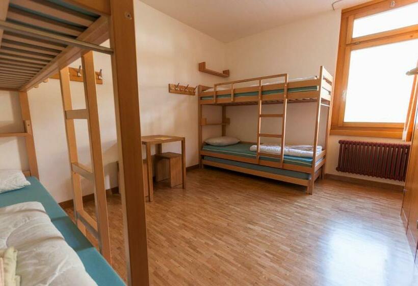 Номер Стандарт Четырехместный Совместный Санузел, Pontresina Youth Hostel