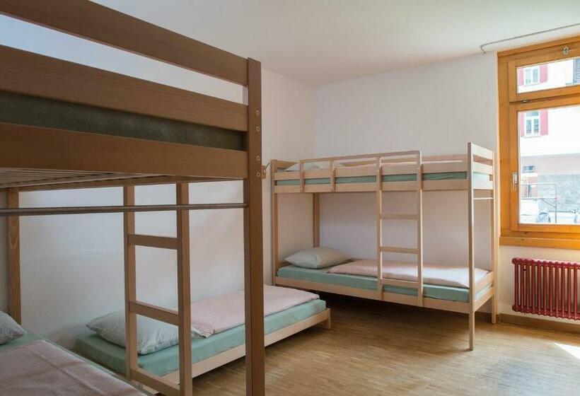 Кровать в Общей Комнате, Pontresina Youth Hostel