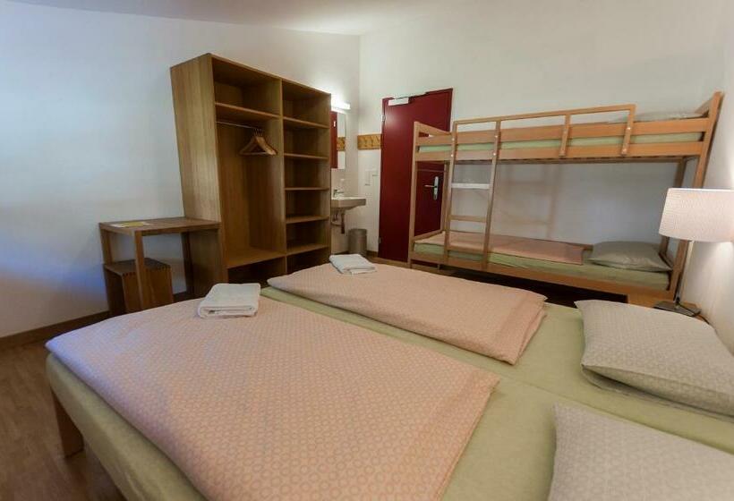 غرفة قياسية رباعية, Pontresina Youth Hostel