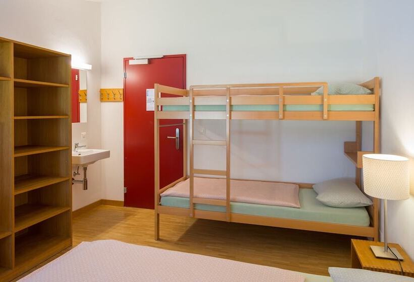 غرفة قياسية رباعية حمام مشترك, Pontresina Youth Hostel