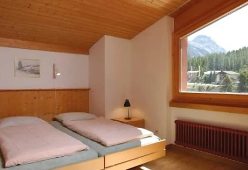 Standard-huone Jaettu Kylpyhuone, Pontresina Youth Hostel
