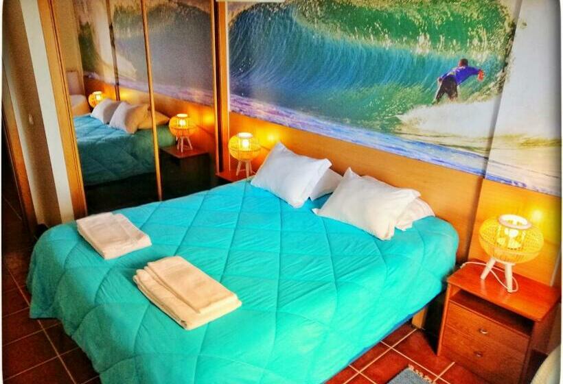 Номер Стандарт Совместная Ванная, Supertubos Beach Hostel