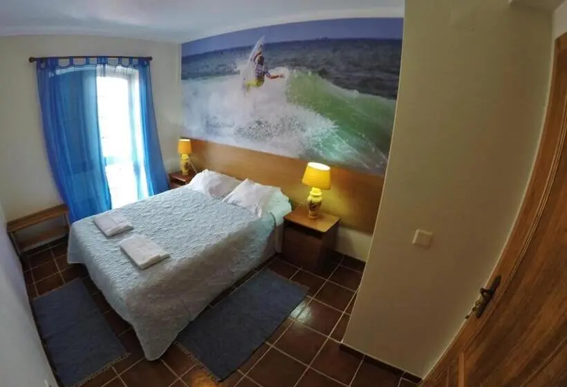 Standard-huone Merinäkymä Parveke, Supertubos Beach Hostel