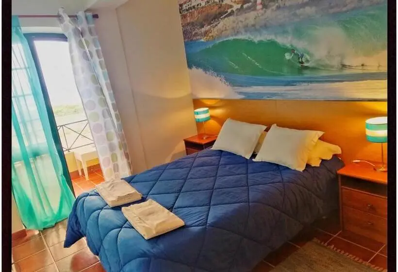 Standard-huone Merinäkymä Parveke, Supertubos Beach Hostel