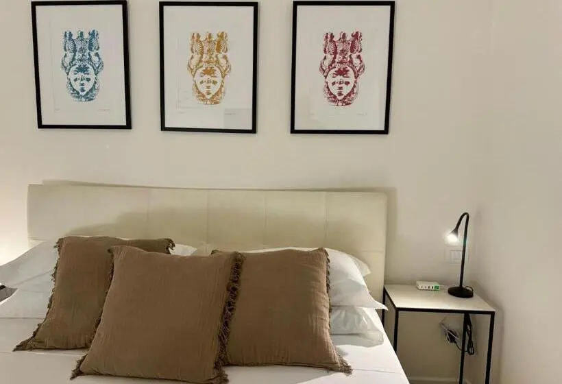 キングサイズベッドのスーペリアルーム, Dimoro Luxury Rooms In Sicily