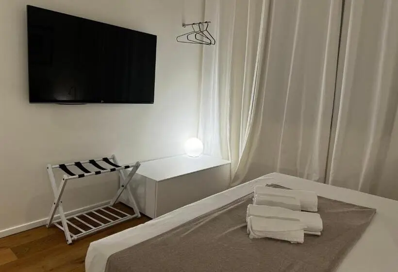 キングサイズベッドのスーペリアルーム, Dimoro Luxury Rooms In Sicily