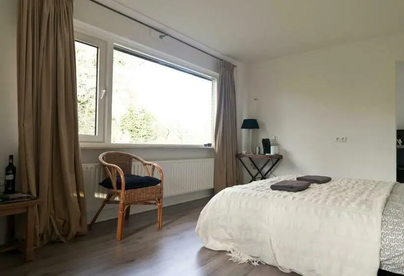 Huoneisto 1 Makuuhuone, B & B Waalre