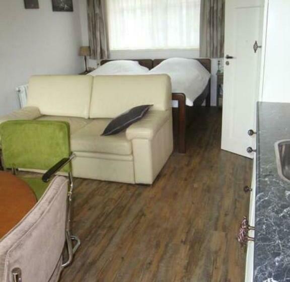 디럭스 룸, Bed And Breakfast De Zwanebloem