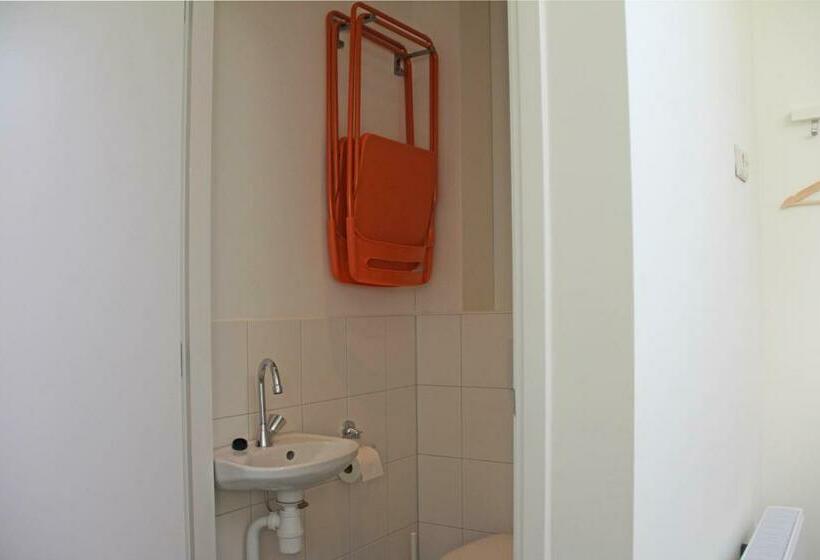 اتاق اکونومی, Dorpslogement Pieterburen