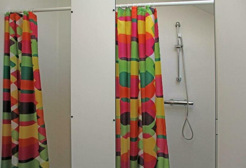 اتاق اکونومی, Dorpslogement Pieterburen