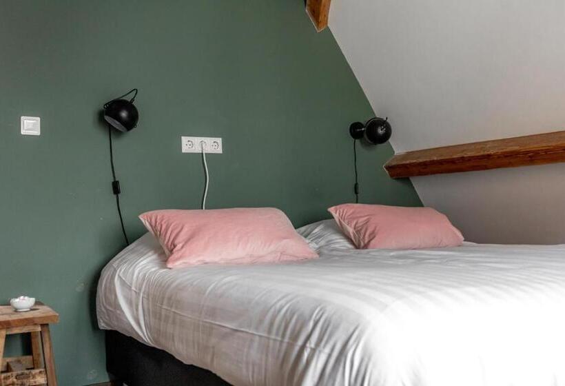 غرفة قياسية مطلة على المدينة, 1001 Nights Boutique Lofts