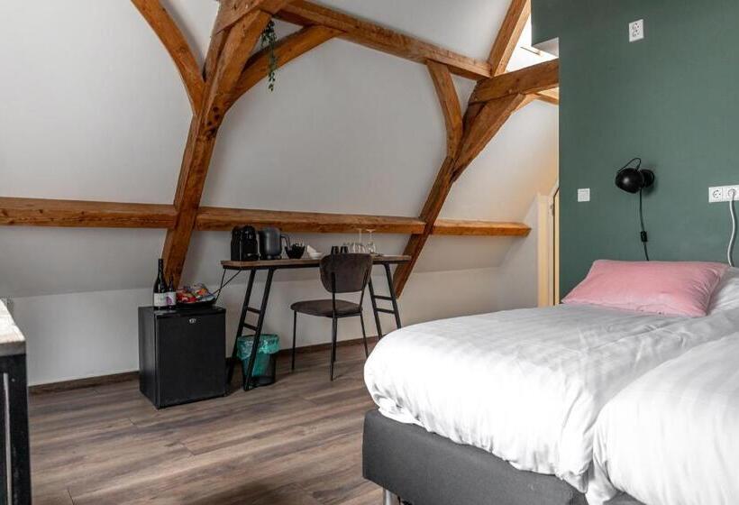 غرفة قياسية مطلة على المدينة, 1001 Nights Boutique Lofts