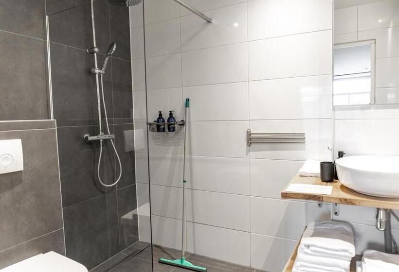 غرفة ديلوكس رباعية, 1001 Nights Boutique Lofts