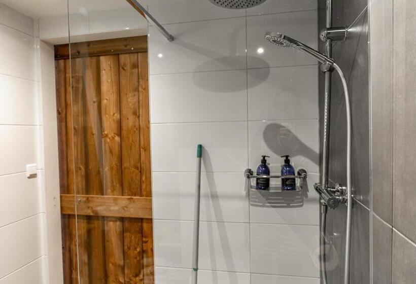 غرفة ديلوكس رباعية, 1001 Nights Boutique Lofts