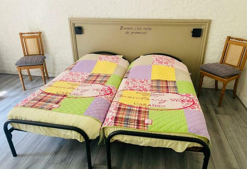 חדר סטנדרט, Hof Van Sellingen