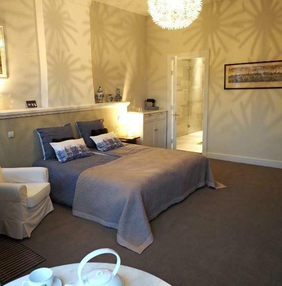 غرفة قياسية, M Square