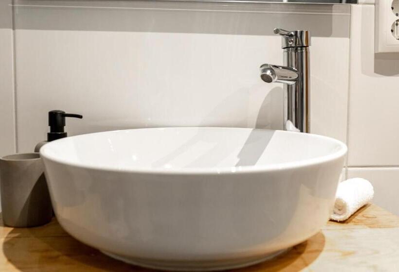 غرفة ديلوكس رباعية, 1001 Nights Boutique Lofts