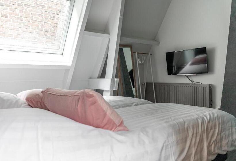 غرفة ديلوكس رباعية, 1001 Nights Boutique Lofts