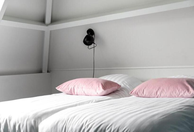 غرفة ديلوكس رباعية, 1001 Nights Boutique Lofts