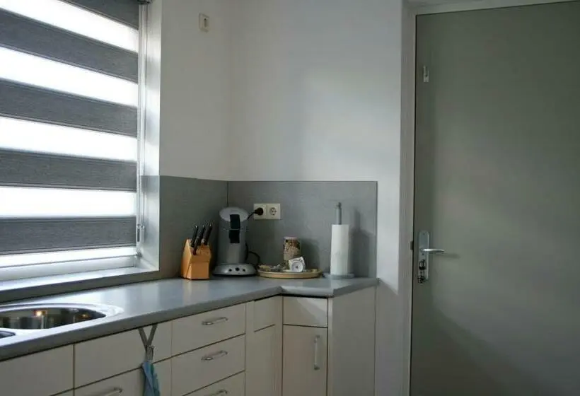 １階の１ベッドルームアパートメント, Bed & Breakfast Vanagt