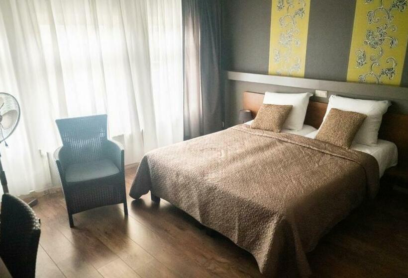 Номер Стандарт, B&b Posthoorn