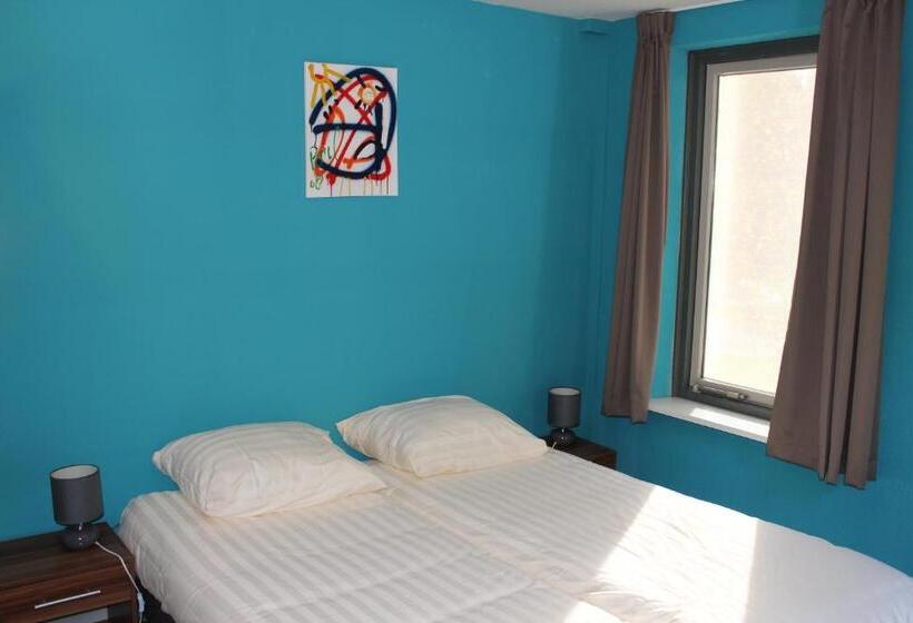 共用浴室的经济型房间, De Elderschans