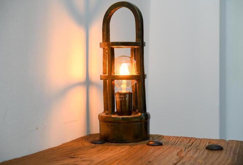 高级大房间, De Roode Schuur