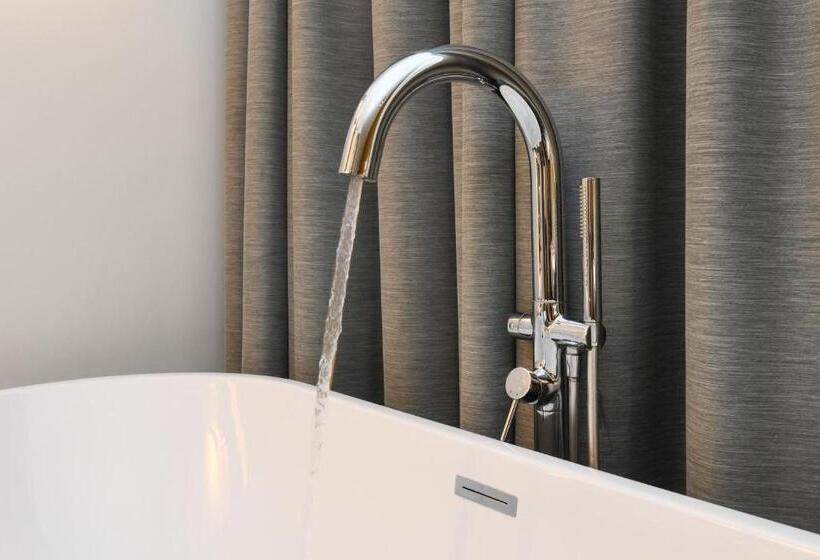 高级大房间, De Roode Schuur