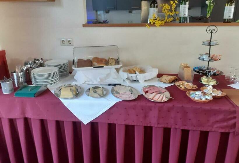 Номер Стандарт, Horsetellerie Rheezerveen