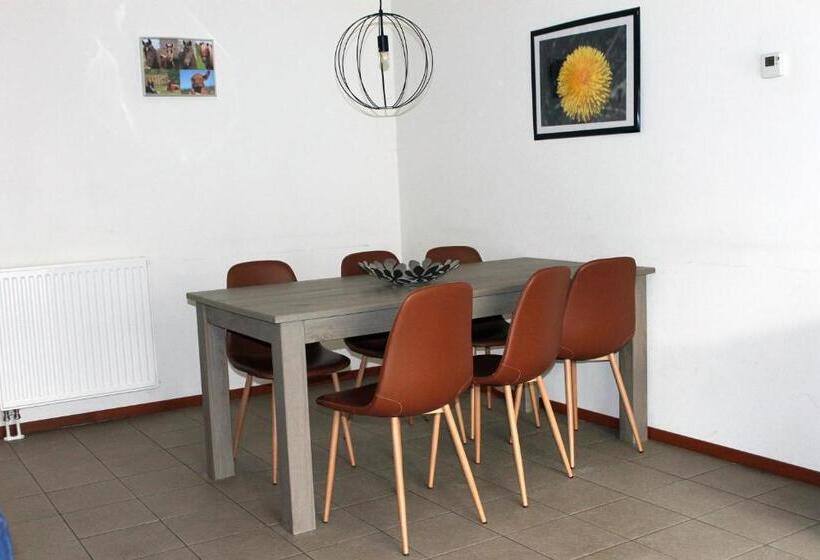 Дом 3 Спальни, Horsetellerie Rheezerveen