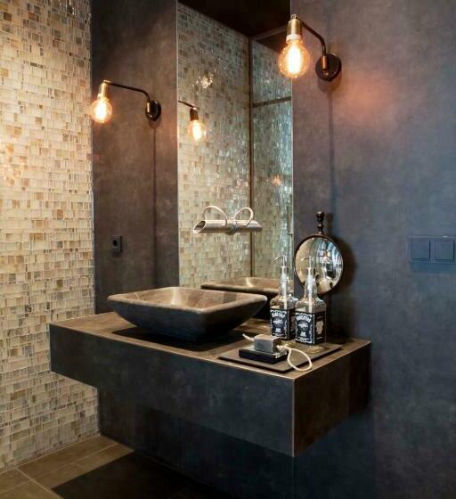 سوییت لوکس, Manzo's Suites