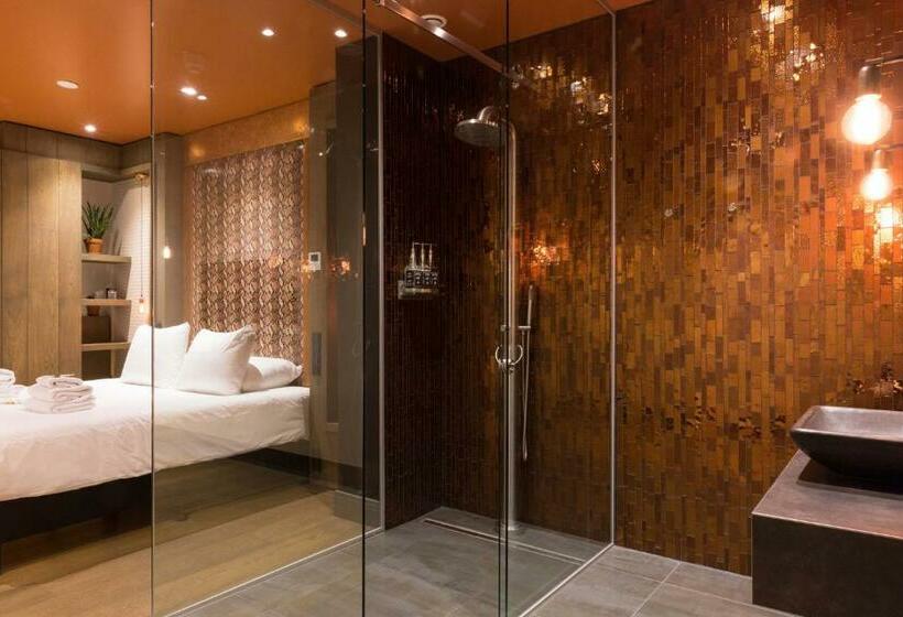 Люкс Повышенной Комфортности, Manzo's Suites