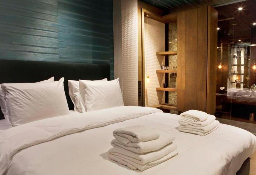 اتاق استاندارد, Manzo's Suites