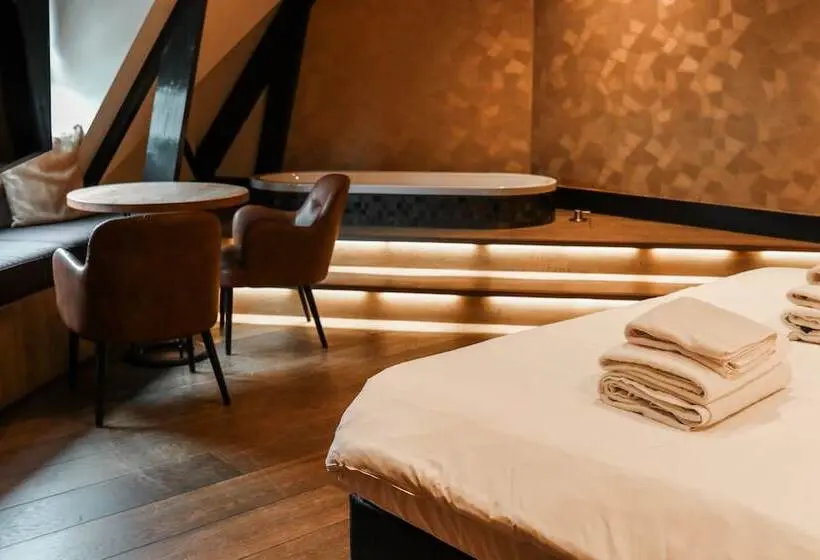 Standard-huone, Manzo's Suites