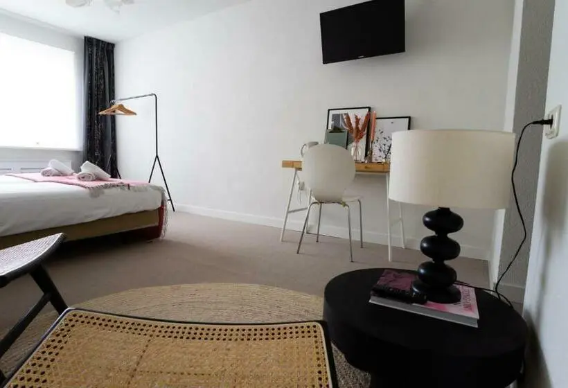 Standard Room, Restaurant De Loenermark