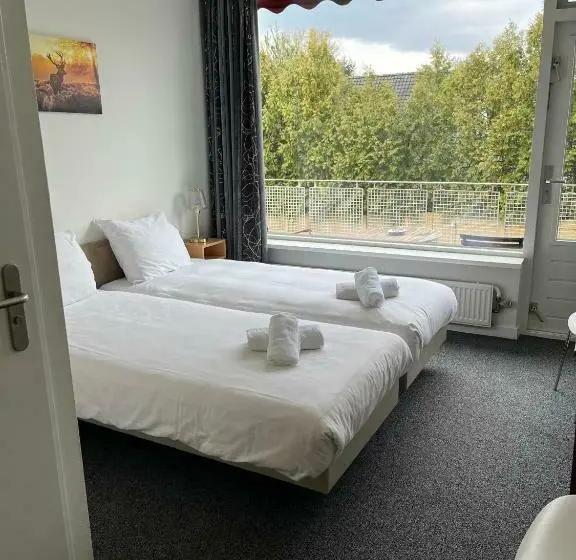 Standard Room with Balcony, Restaurant De Loenermark