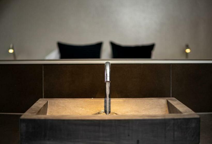 סוויטה דלוקס, Anne&max Boutique