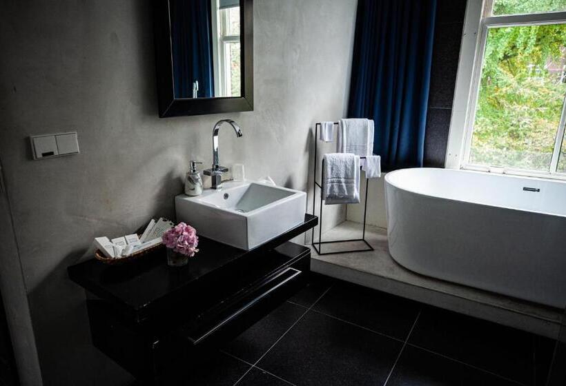 סוויטה דלוקס, Anne&max Boutique