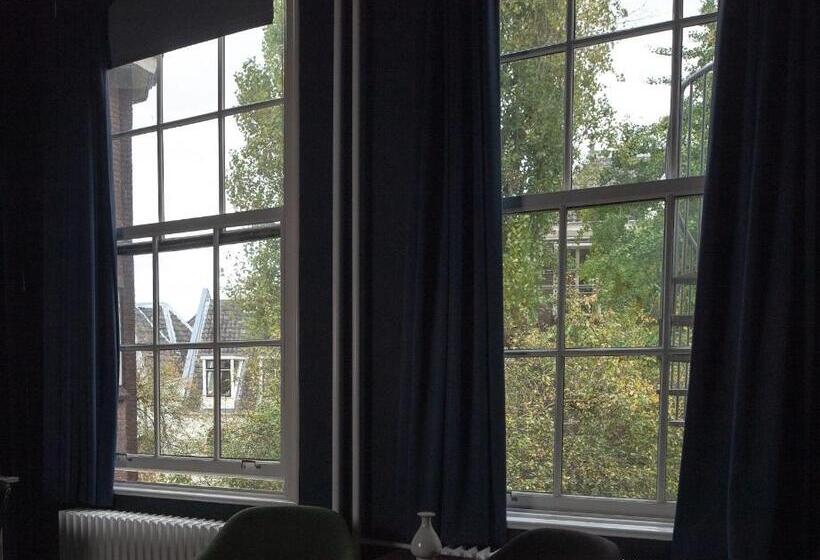 סוויטה, Anne&max Boutique