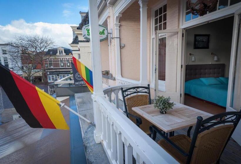 اتاق استاندارد با بالکن, Grand Cafe Deight