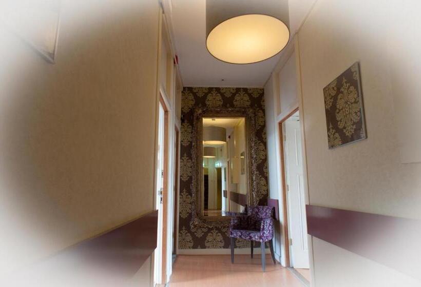 اتاق استاندارد یک نفره, Grand Cafe Deight